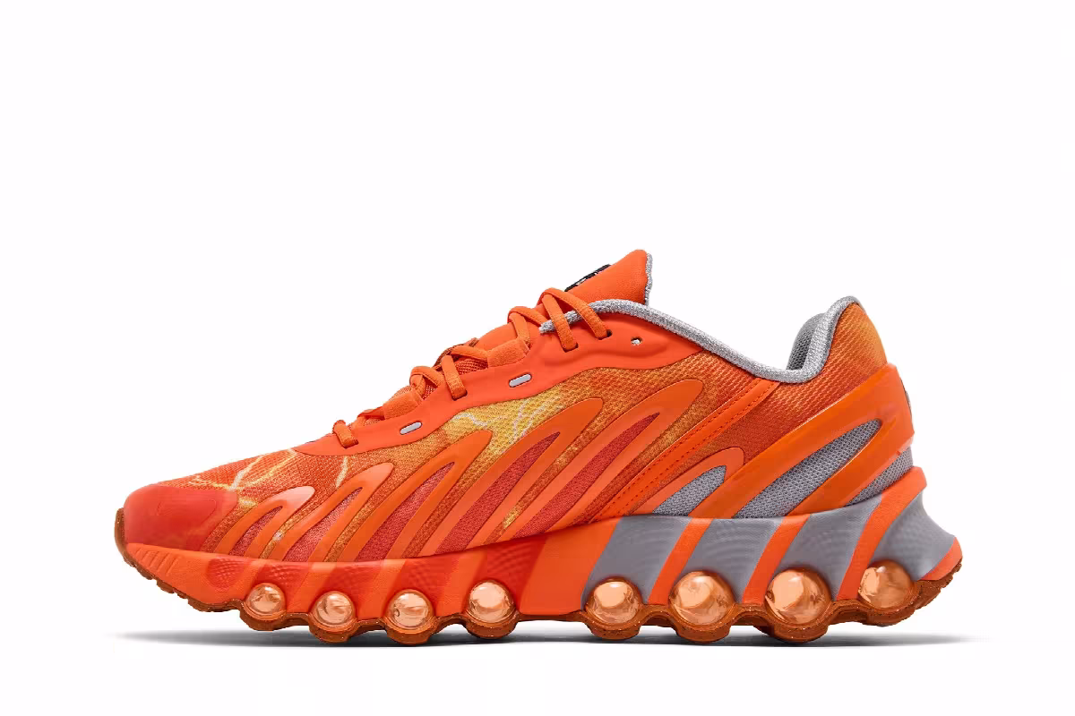 Palace x Nike Air Max DN8 Safety Orange, view 4
