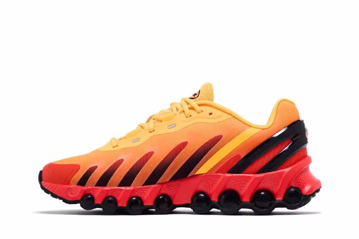 Nike Air Max DN8 Team Orange, view 4