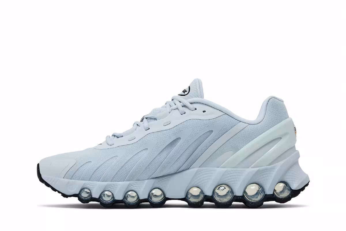 Nike Air Max DN8 Pure Platinum Black, view 4