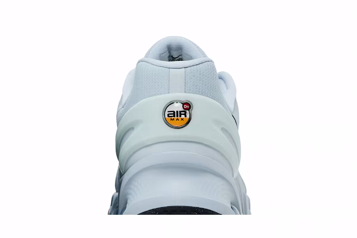Nike Air Max DN8 Pure Platinum Black, view 8