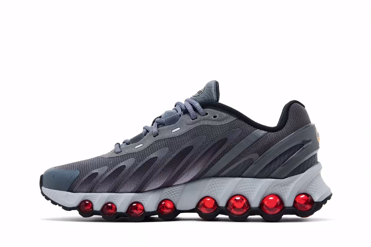 Nike Air Max DN8 Iron Grey Bright Crimson, view 4