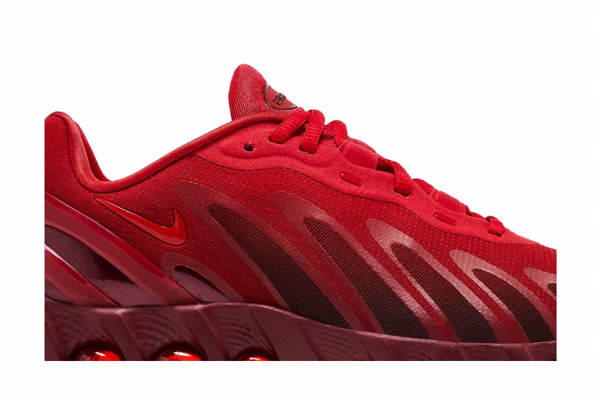 Nike Women's Air Max DN8 University Red, view 3