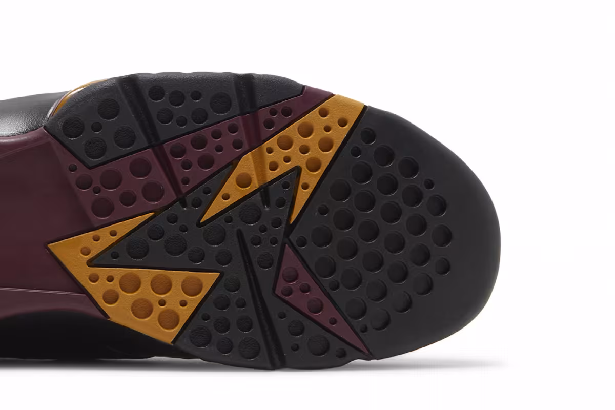 Air Jordan 7 Black Olive, view 6