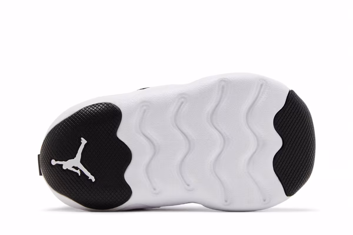 Air Jordan 23/7 TD Black White, view 5