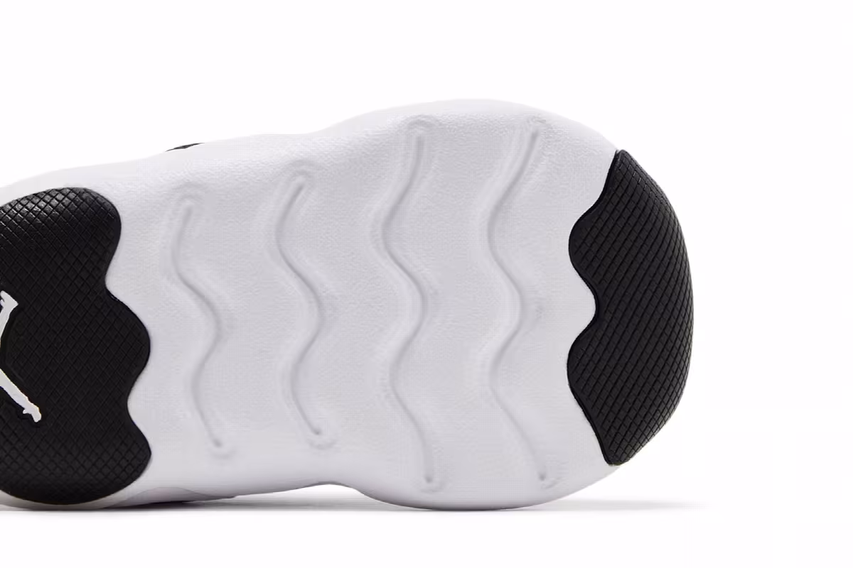 Air Jordan 23/7 TD Black White, view 6