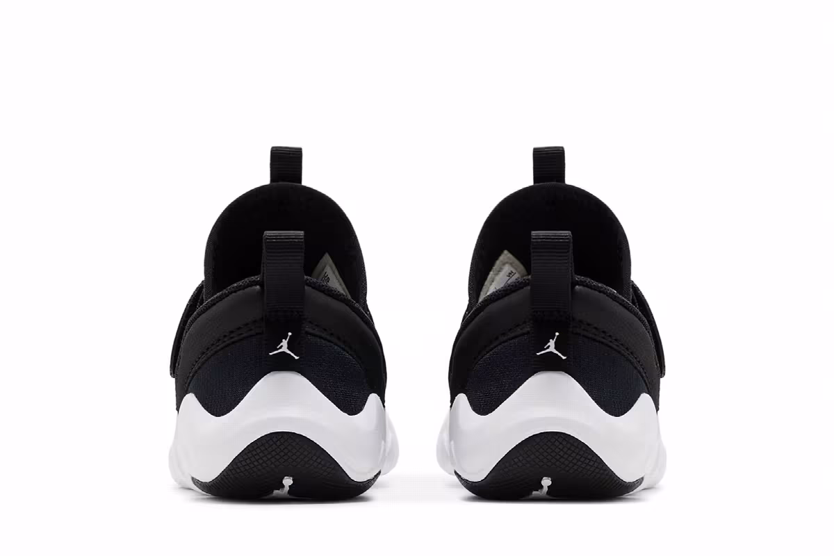 Air Jordan 23/7 TD Black White, view 7