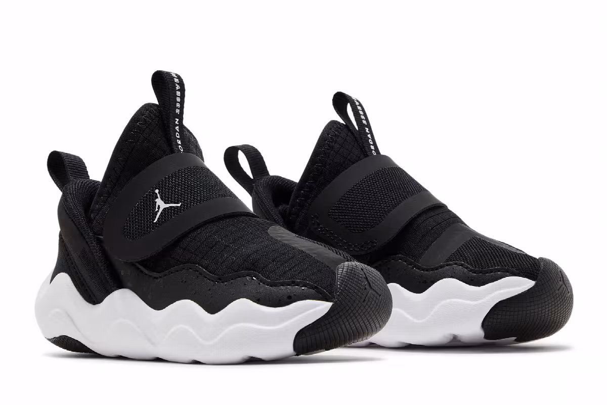 Air Jordan 23/7 TD Black White, view 9