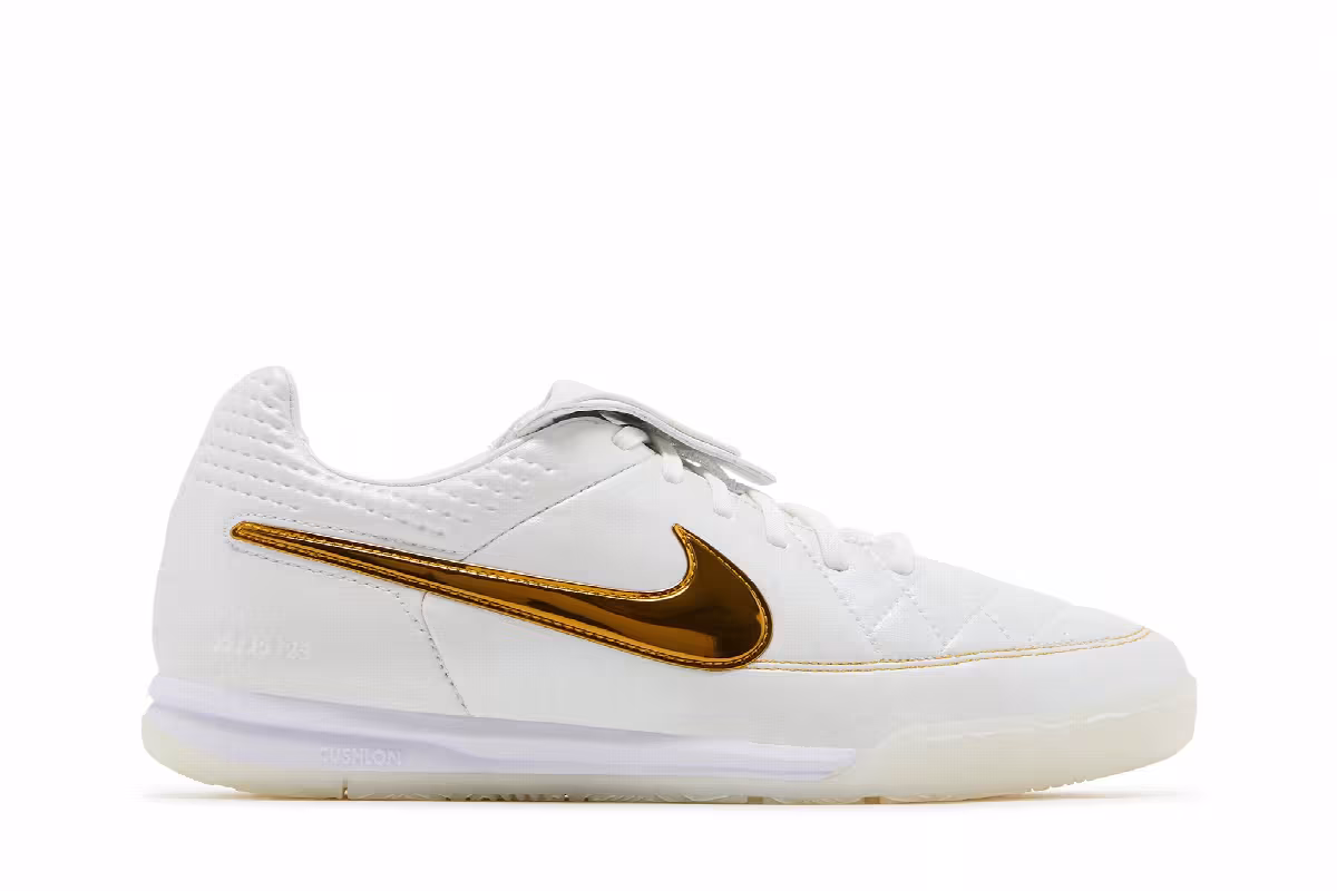Ronaldinho x Nike Tiempo Legend Touch of Gold, view 2