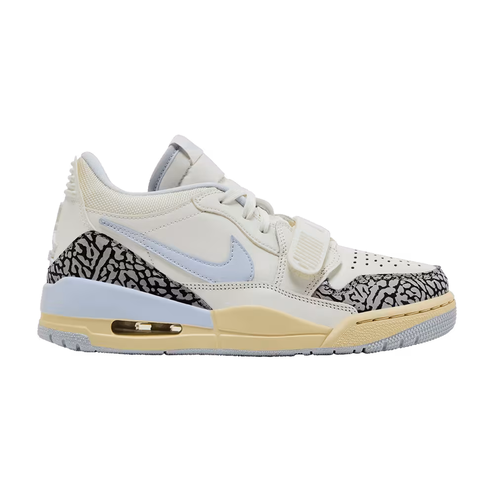 Air Jordan Women's Jordan Legacy 312 Low Sail Football Grey