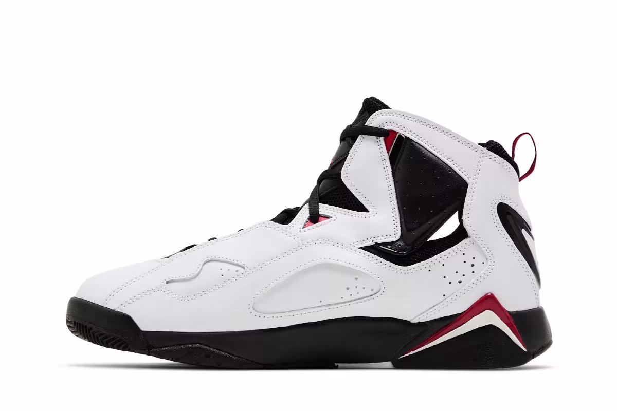 Air Jordan True Flight Cardinal, view 4