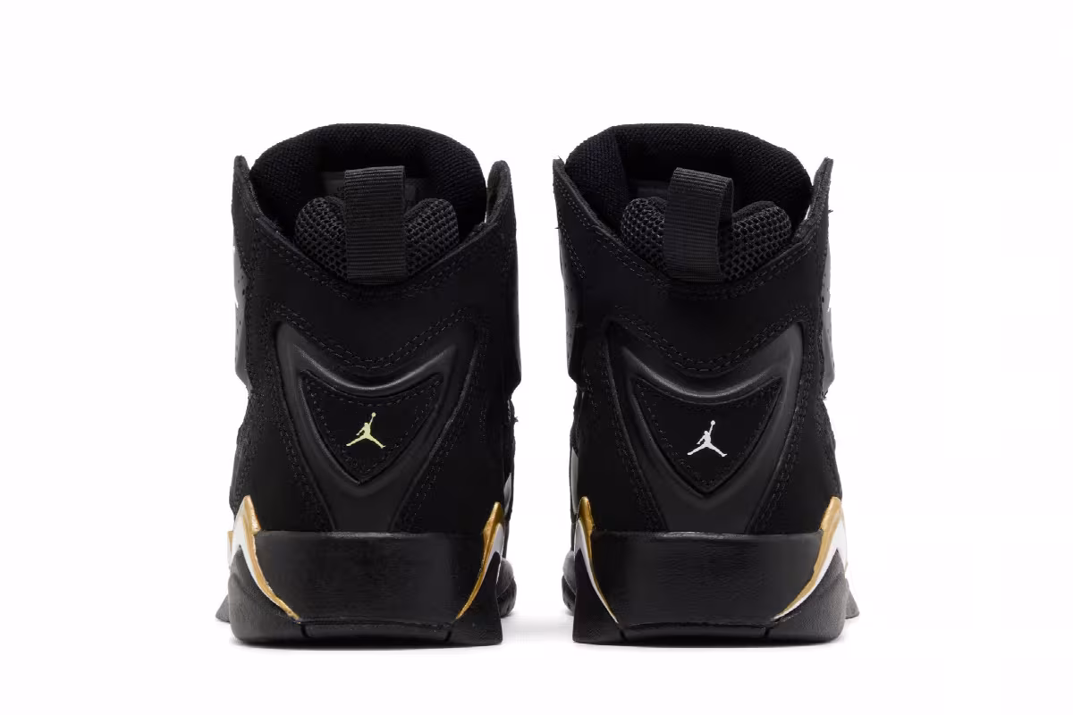 Air Jordan True Flight GS Black Metallic Gold 2023, view 7