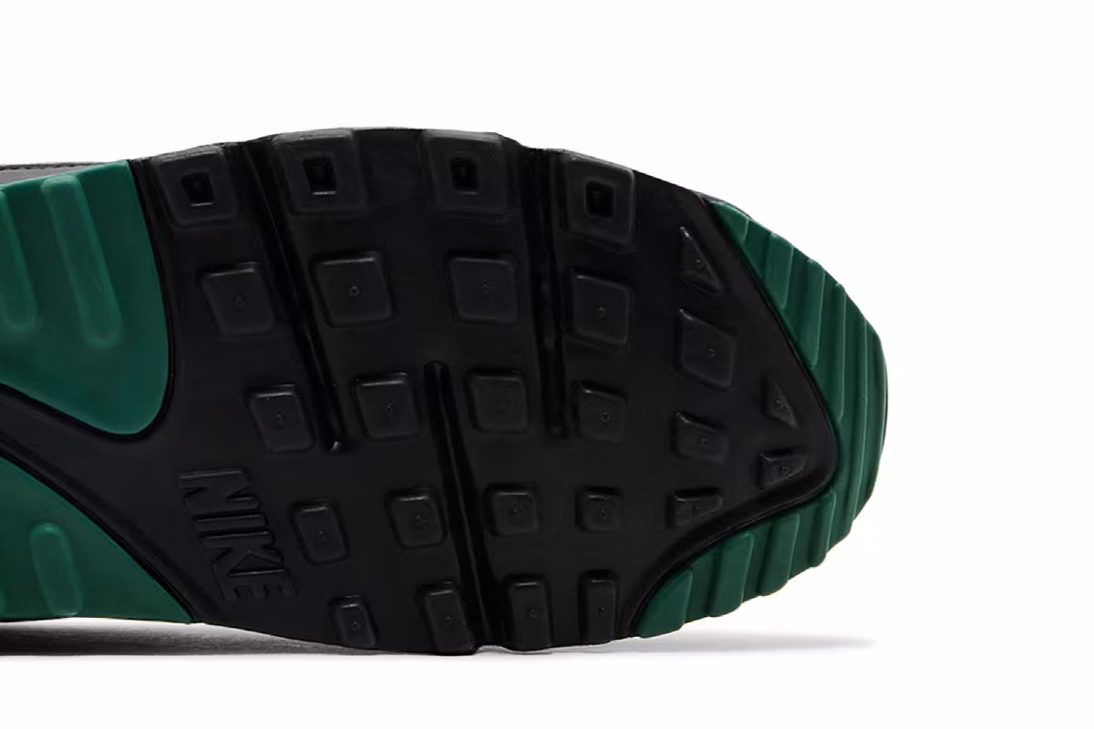 Nike Air Max 90 Evergreen Aura, view 6