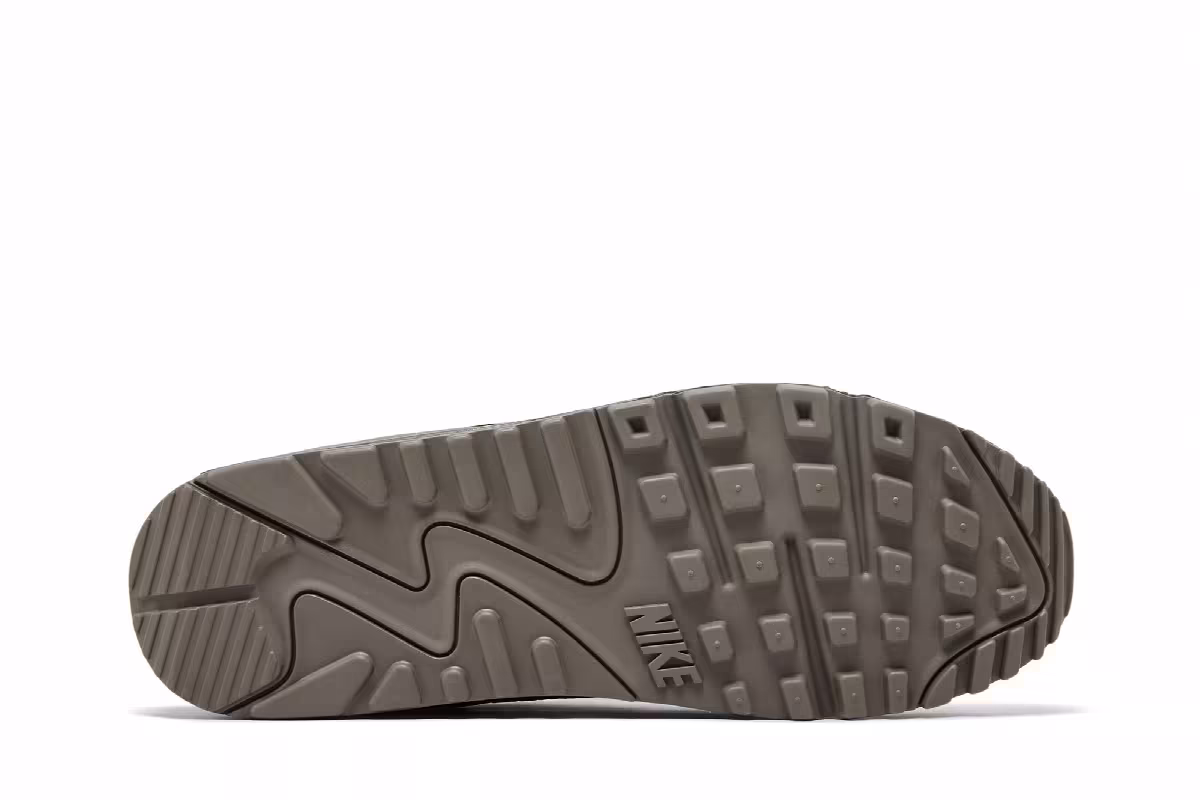 Nike Air Max 90 Essential+ Cave Stone, view 5