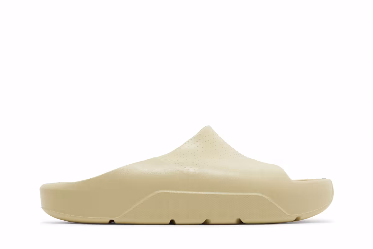Air Jordan Post Slide Team Gold, view 2
