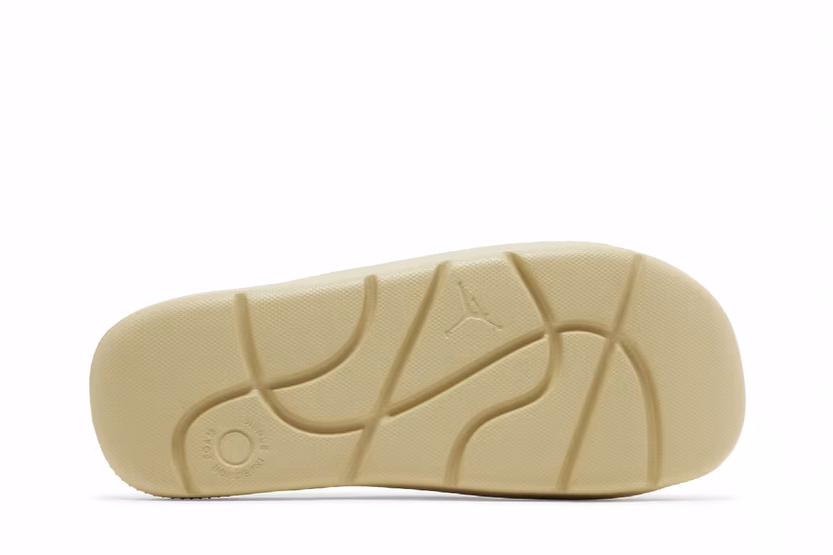 Air Jordan Post Slide Team Gold, view 5