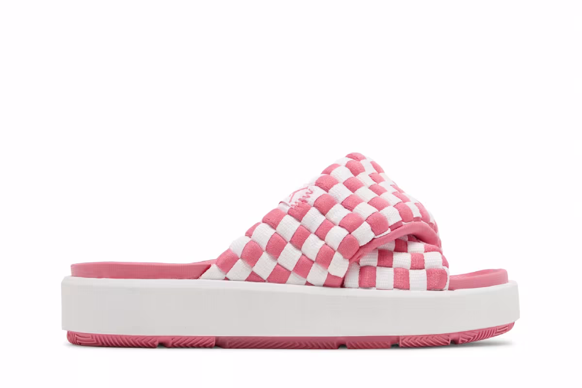 Air Jordan Women's Jordan Sophia Slide Sea Coral Sail, view 2