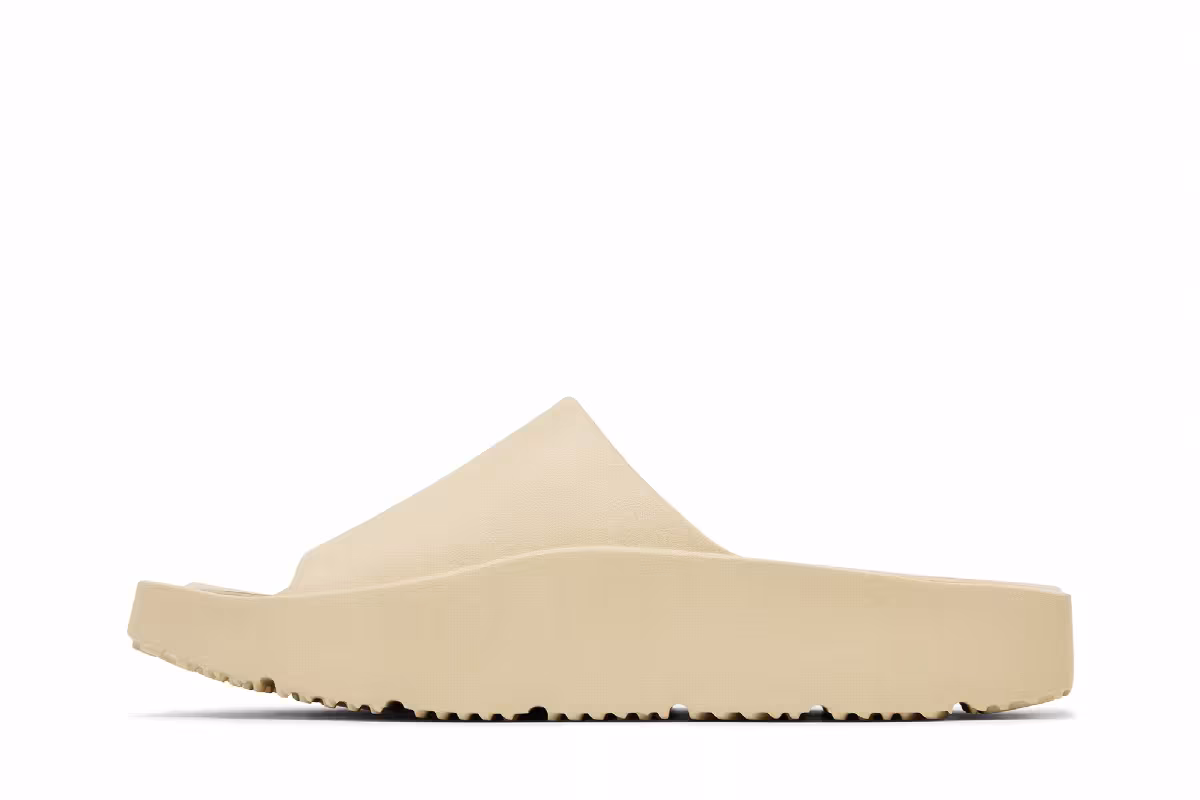 Air Jordan Women's Jordan Hex Slide Team Gold, view 4