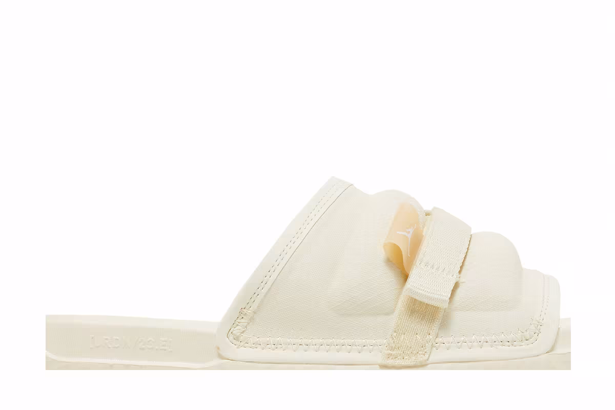 Air Jordan Super Play Slide Coconut Milk, view 3