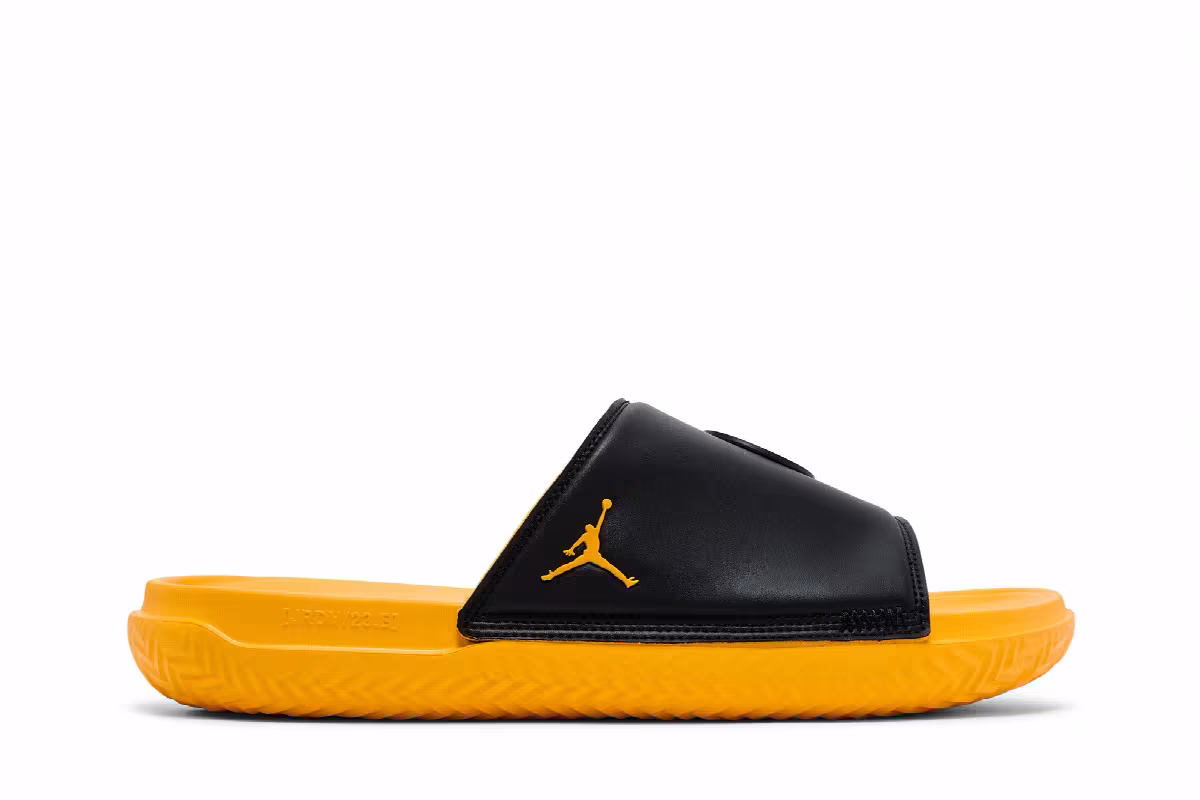 Paris Saint-Germain x Air Jordan Jordan Play Slide Fourth Kit, view 2