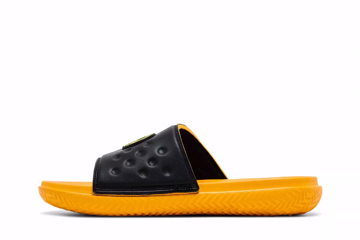 Paris Saint-Germain x Air Jordan Jordan Play Slide Fourth Kit, view 4