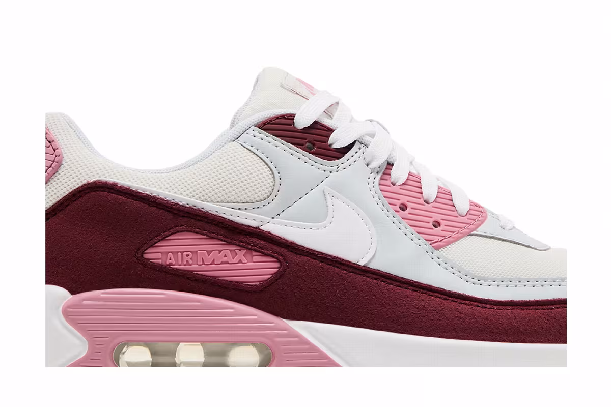 Nike Women's Air Max 90 SE Neapolitan, view 3
