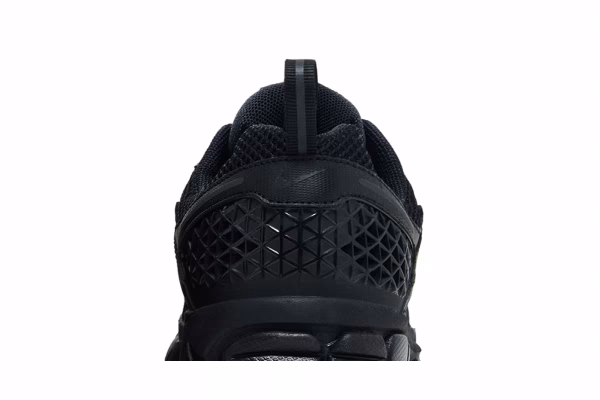 Nike Air Zoom Vomero 5 GS Triple Black, view 8