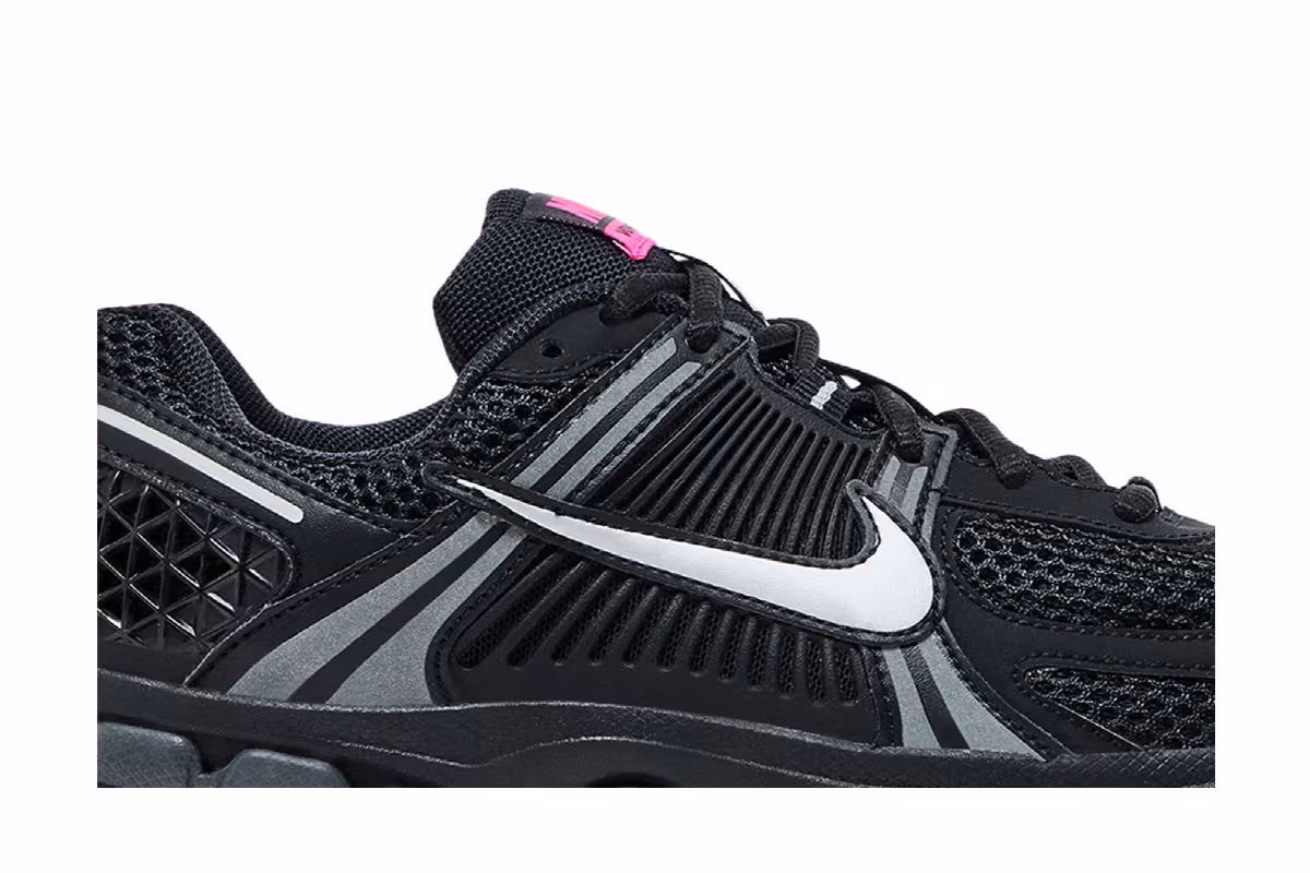 Nike Vomero 5 GS Black Pink Blast, view 3