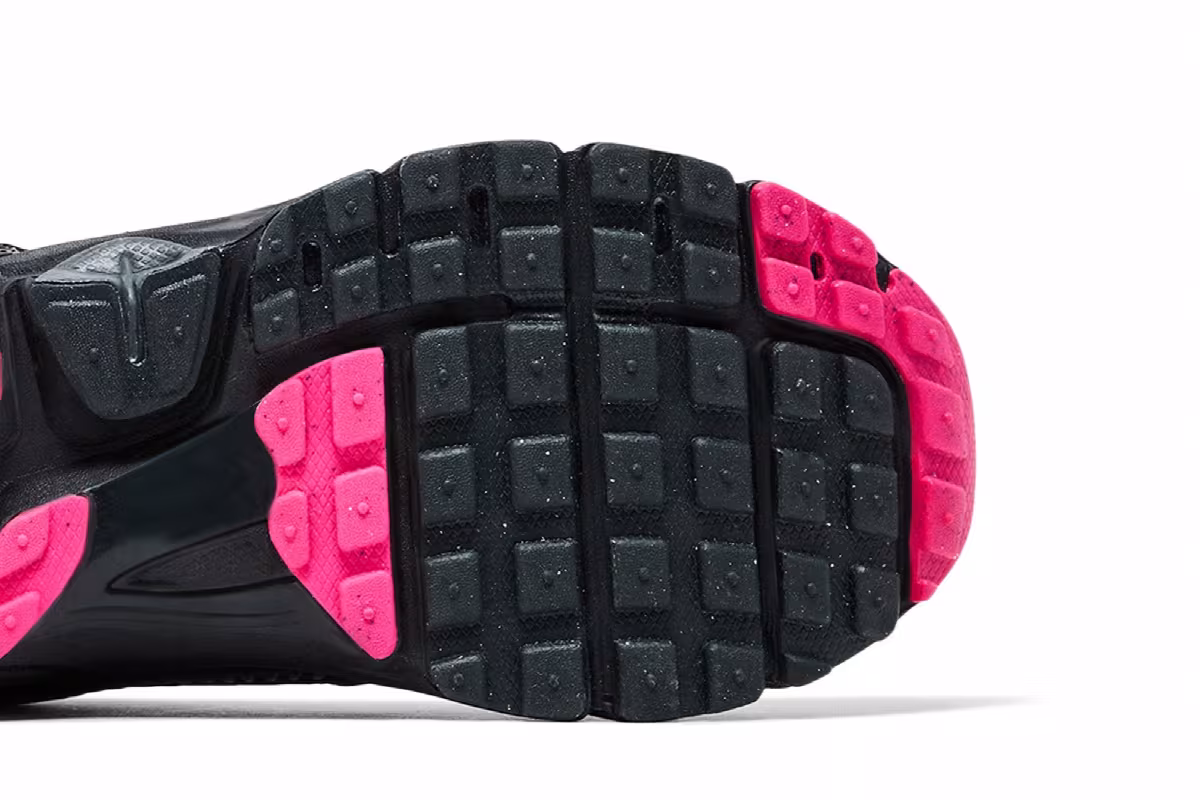 Nike Vomero 5 GS Black Pink Blast, view 6