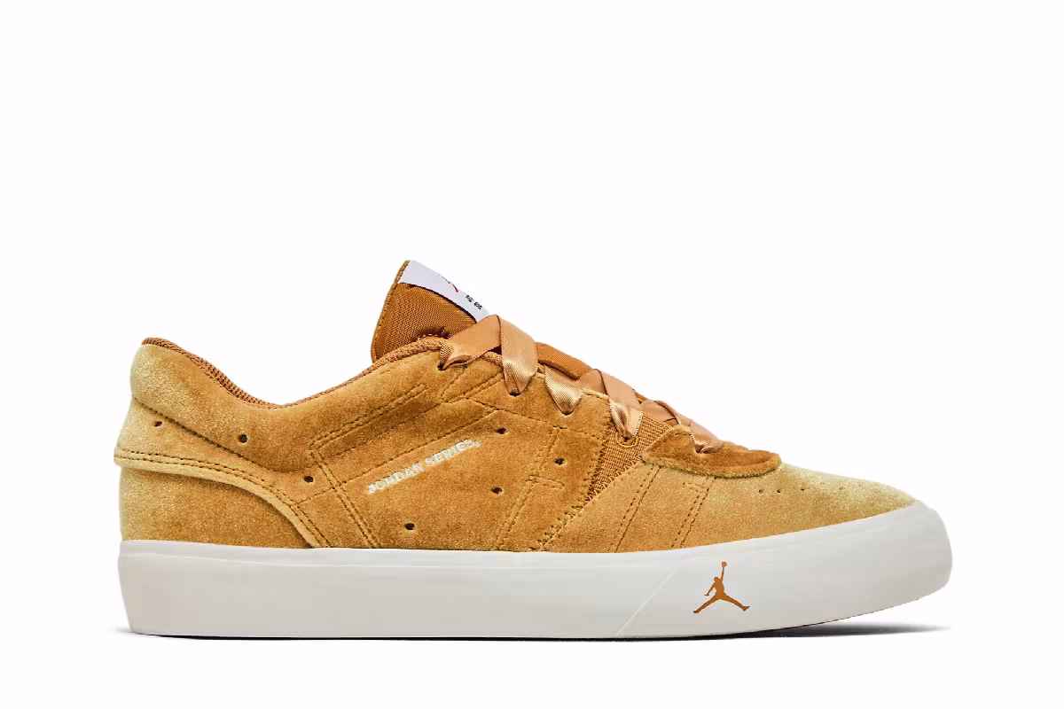 Air Jordan Women's Jordan Series.05 SE Gold Velvet, view 2