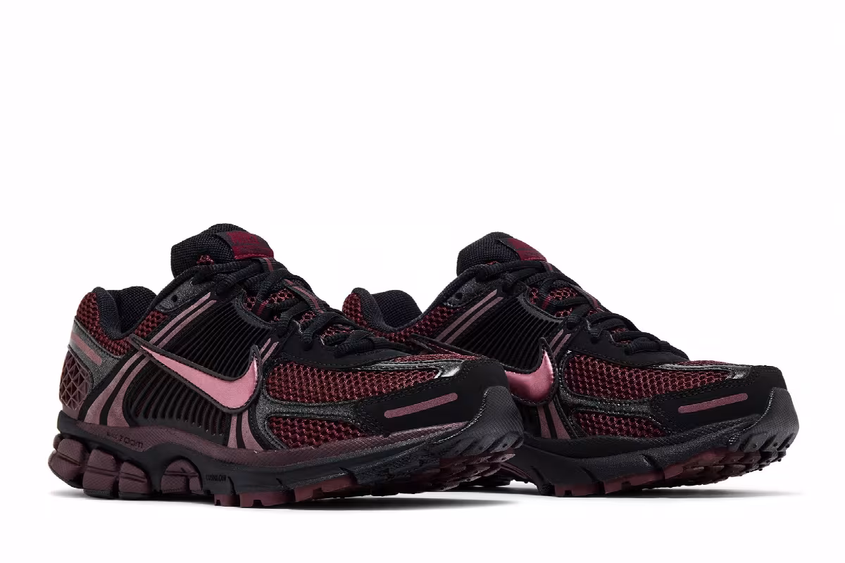 Nike Women's Zoom Vomero 5 Black Burgundy Crush, view 9
