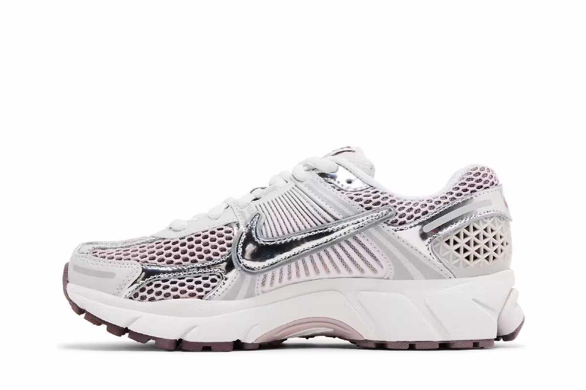 Nike Women's Air Zoom Vomero 5 Chrome Platinum Violet, view 4