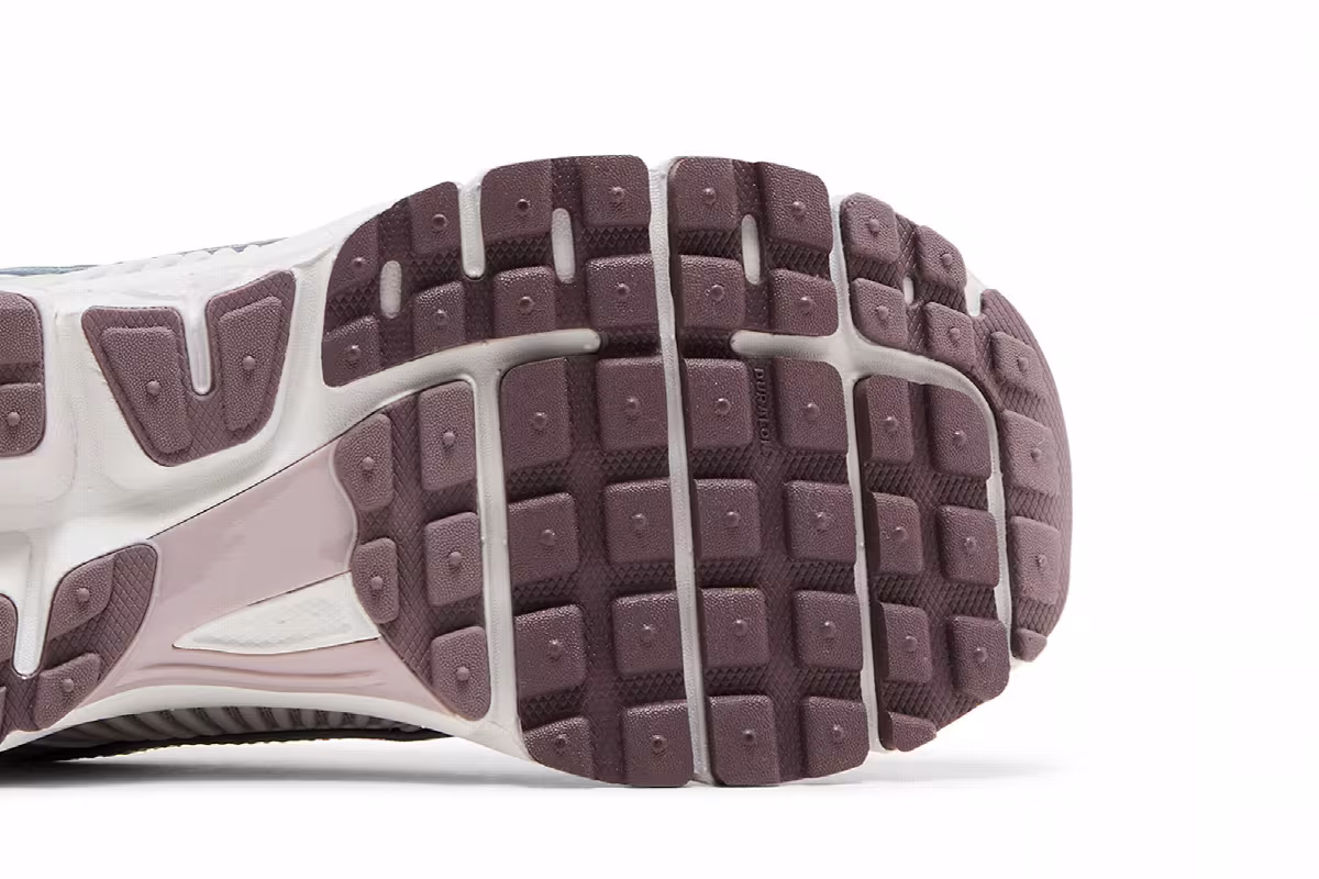 Nike Women's Air Zoom Vomero 5 Chrome Platinum Violet, view 6