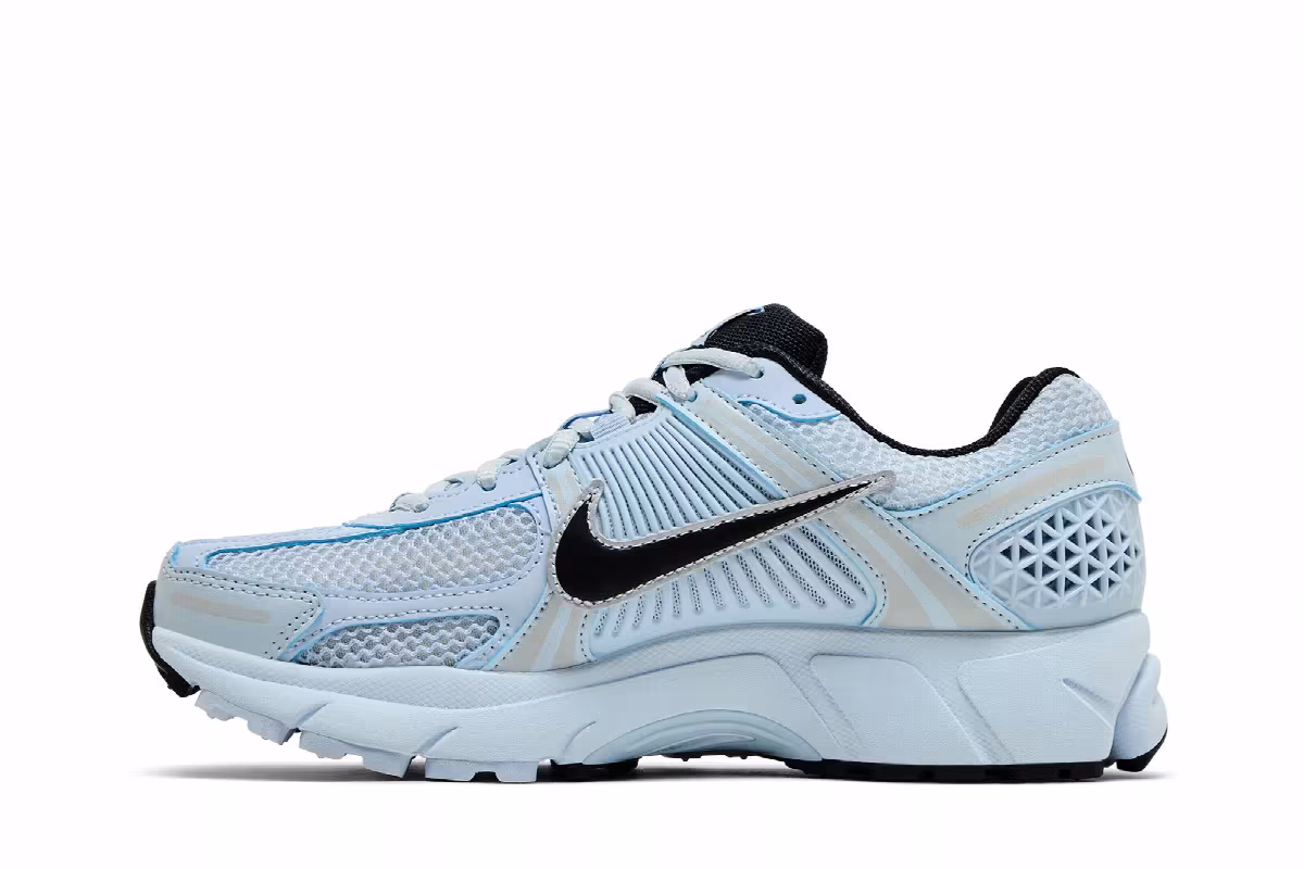 Nike Women's Air Zoom Vomero 5 Blue Tint, view 4