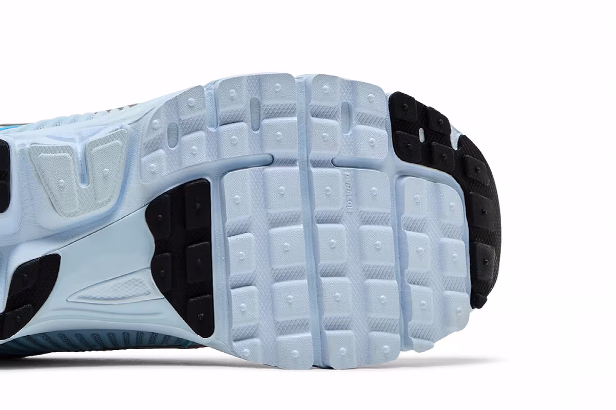 Nike Women's Air Zoom Vomero 5 Blue Tint, view 6
