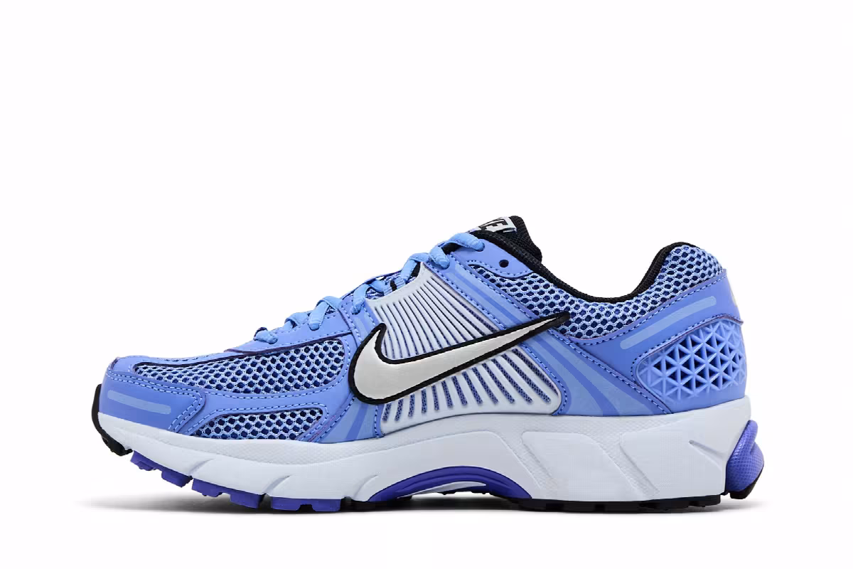 Nike Women's Air Zoom Vomero 5 Royal Pulse, view 4