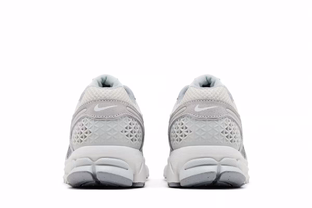 Nike Women's Air Zoom Vomero 5 Pure Platinum, view 7