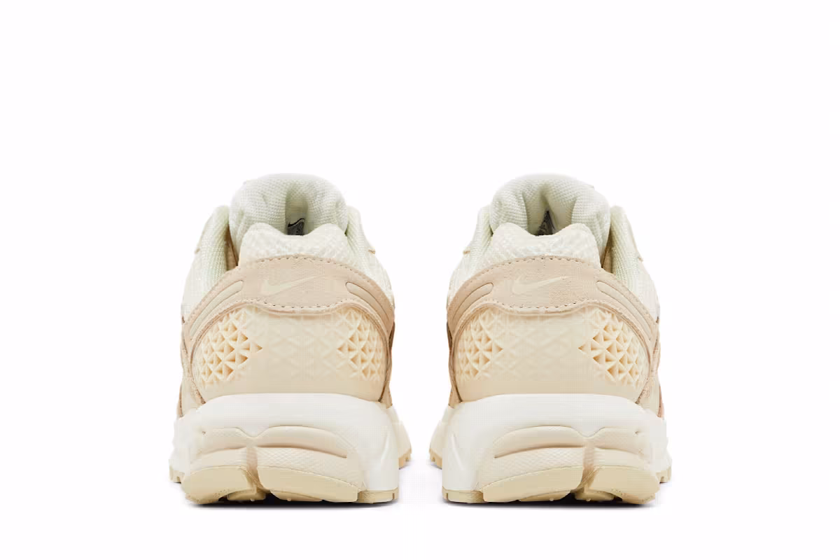 Nike Women's Air Zoom Vomero 5 Beach, view 7