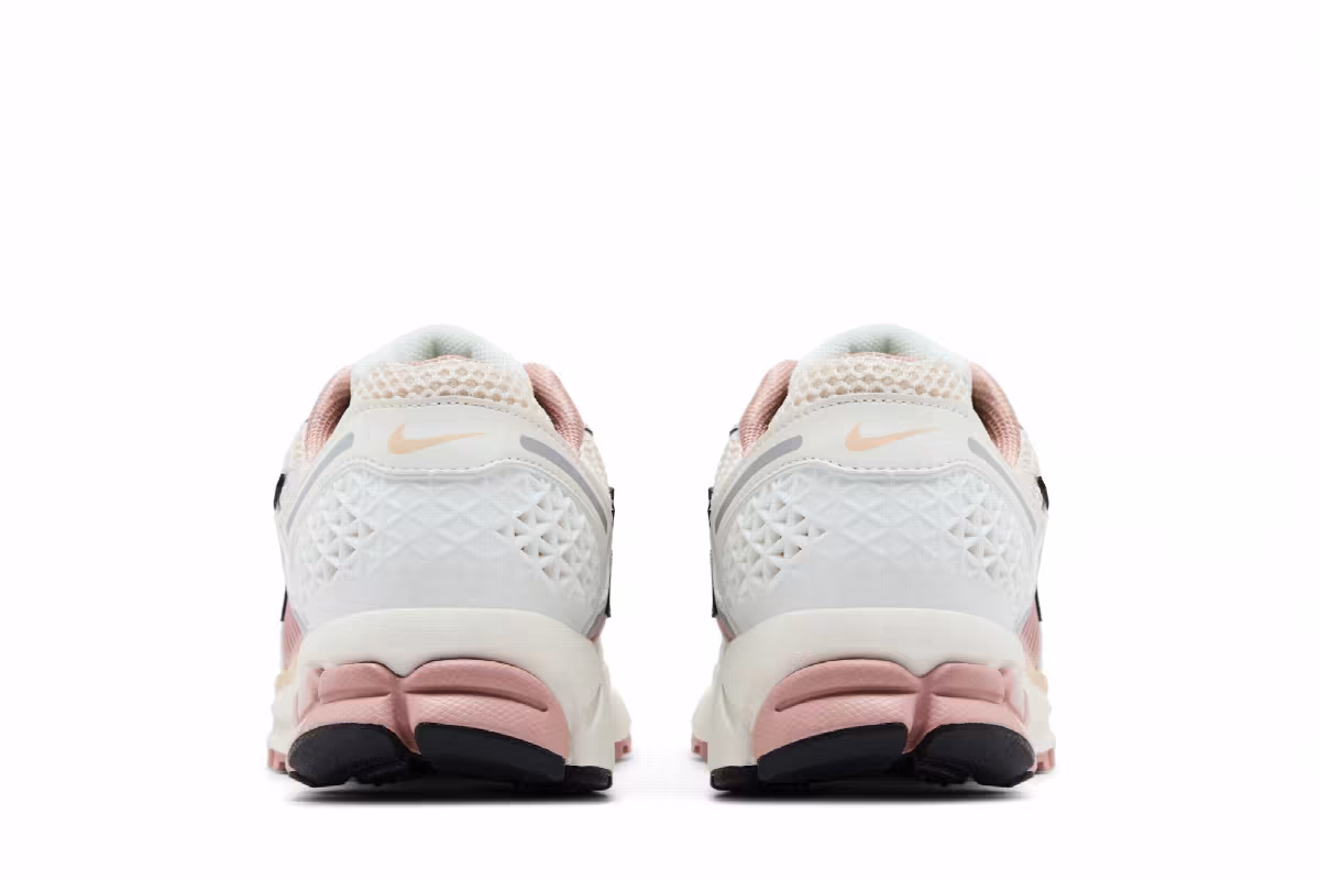Nike Women's Air Zoom Vomero 5 Particle Pink, view 7