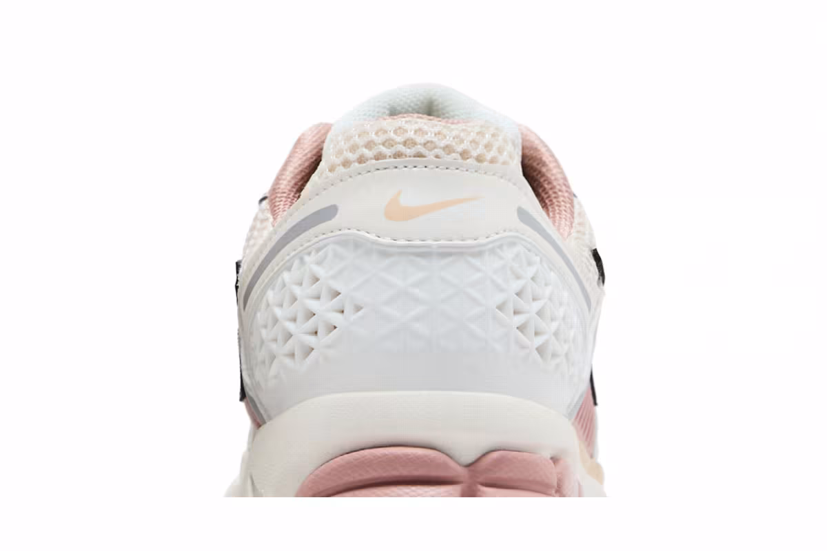 Nike Women's Air Zoom Vomero 5 Particle Pink, view 8