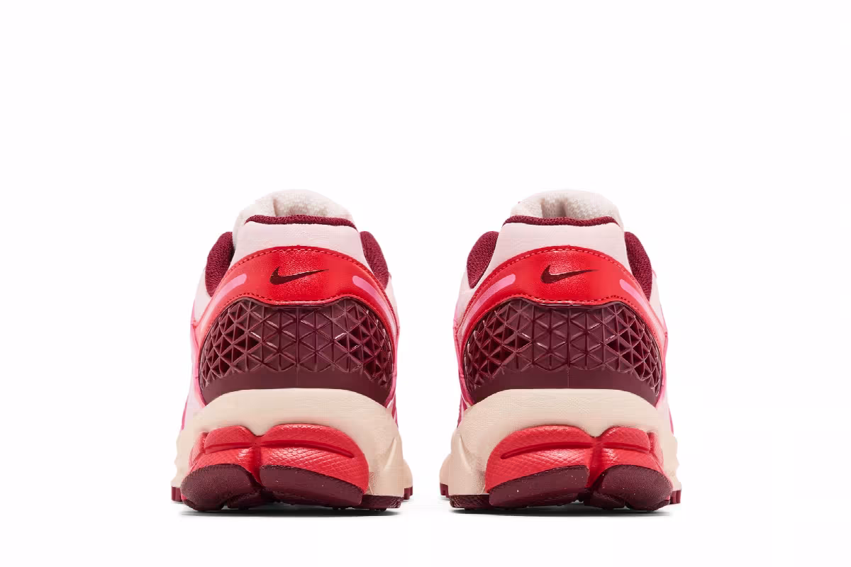 Nike Women's Air Zoom Vomero 5 Light Soft Pink Team Red, view 7