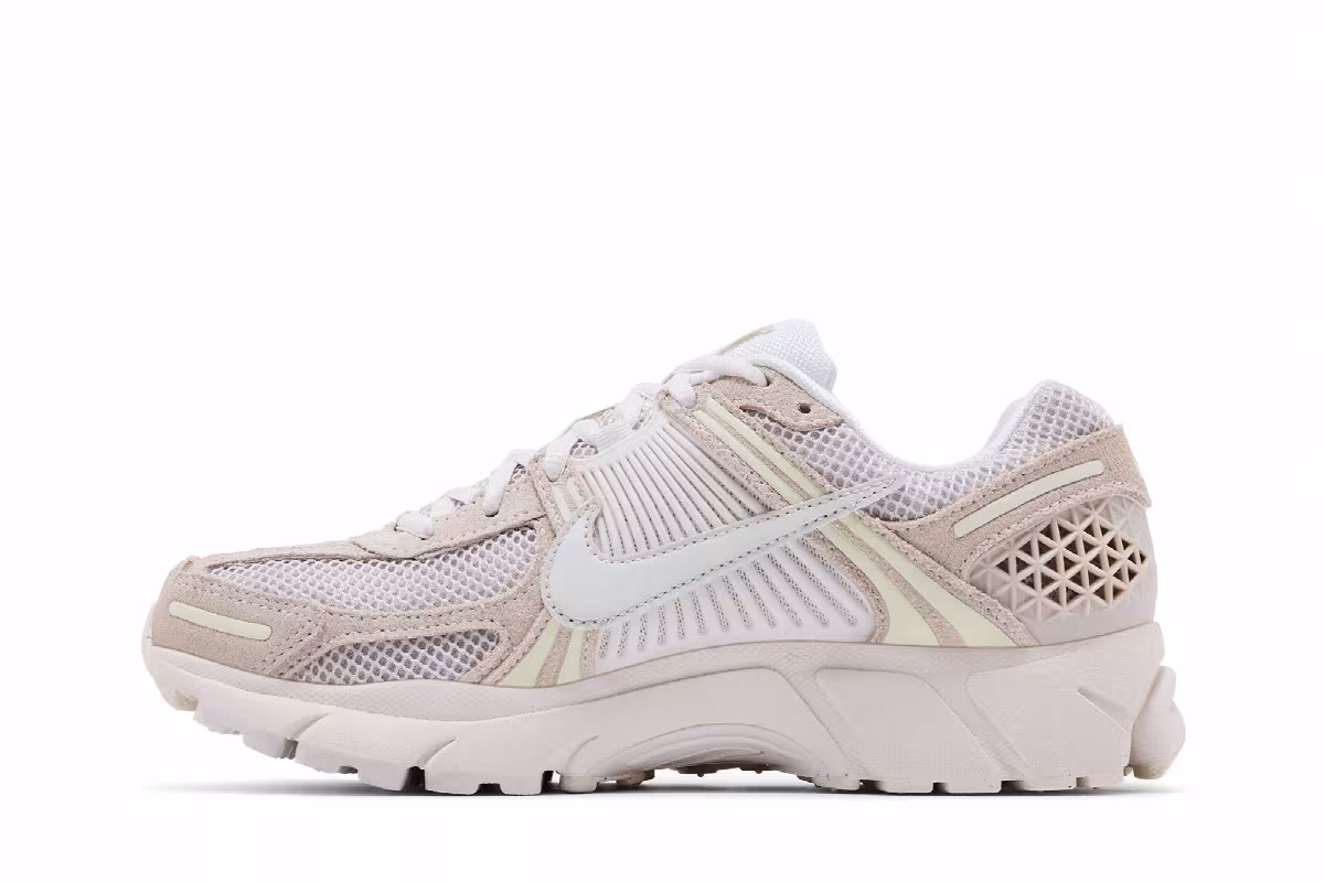 Nike Women's Zoom Vomero 5 Phantom/Light Bone/Sail, view 4