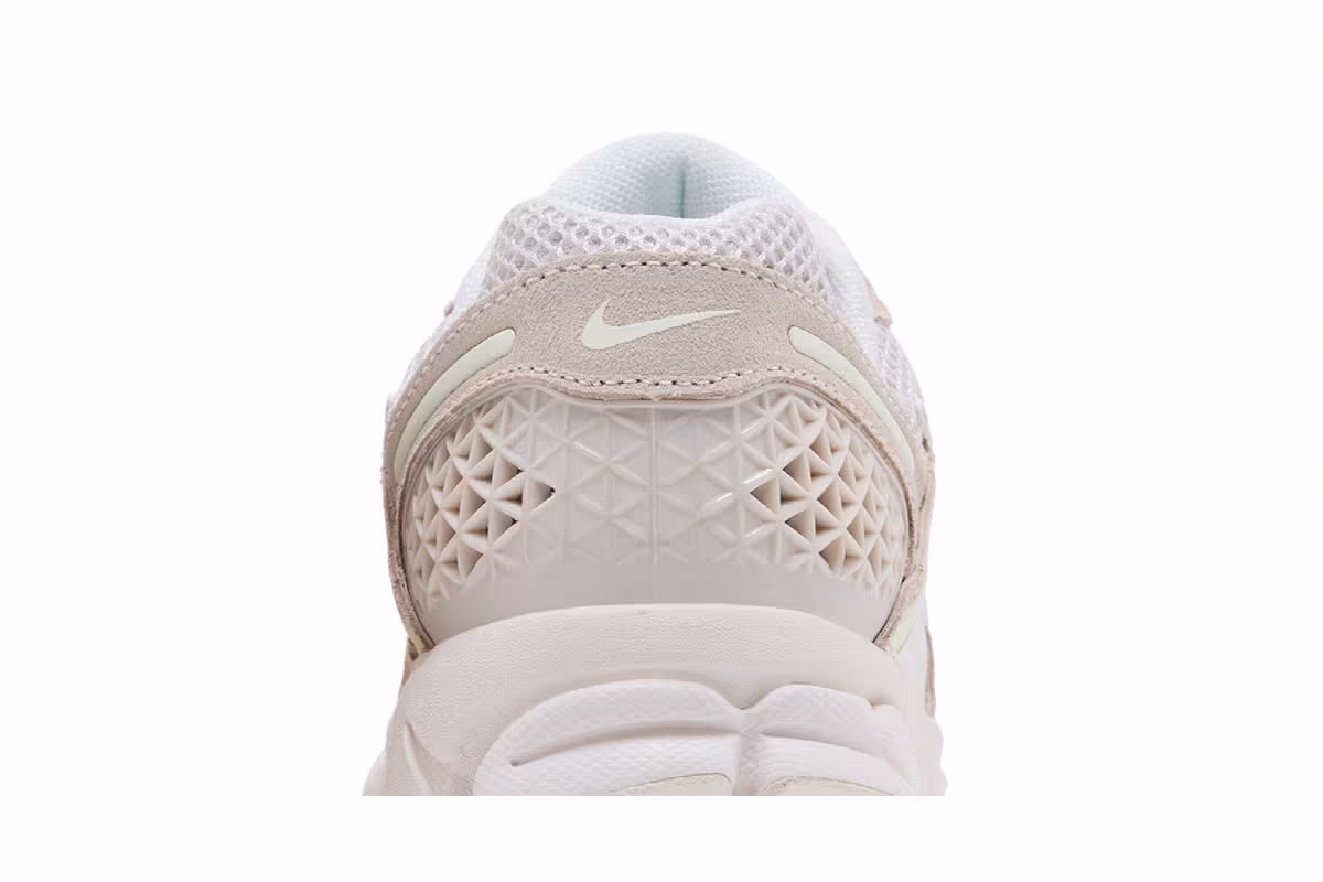 Nike Women's Zoom Vomero 5 Phantom/Light Bone/Sail, view 8