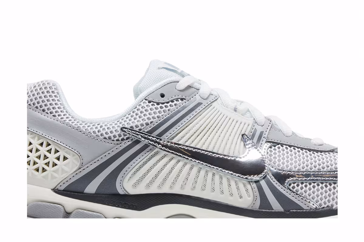 Nike Air Zoom Vomero 5 Summit White Metallic Silver, view 3