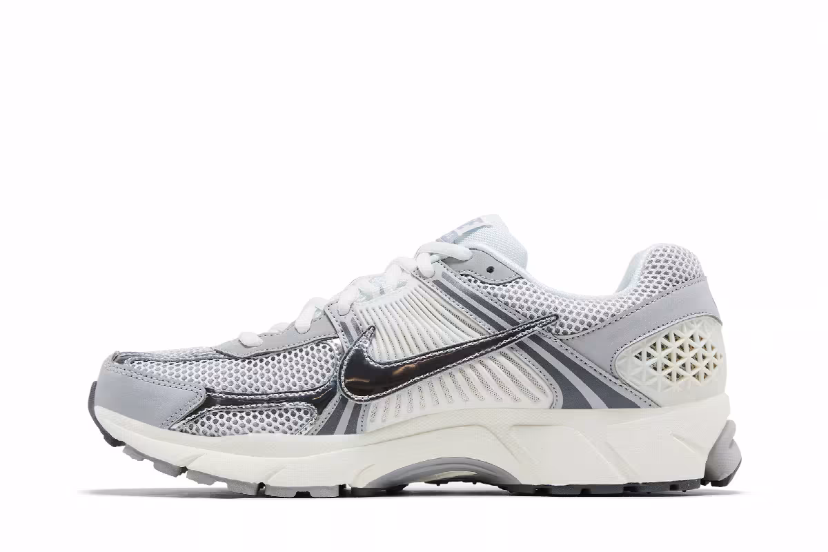 Nike Air Zoom Vomero 5 Summit White Metallic Silver, view 4