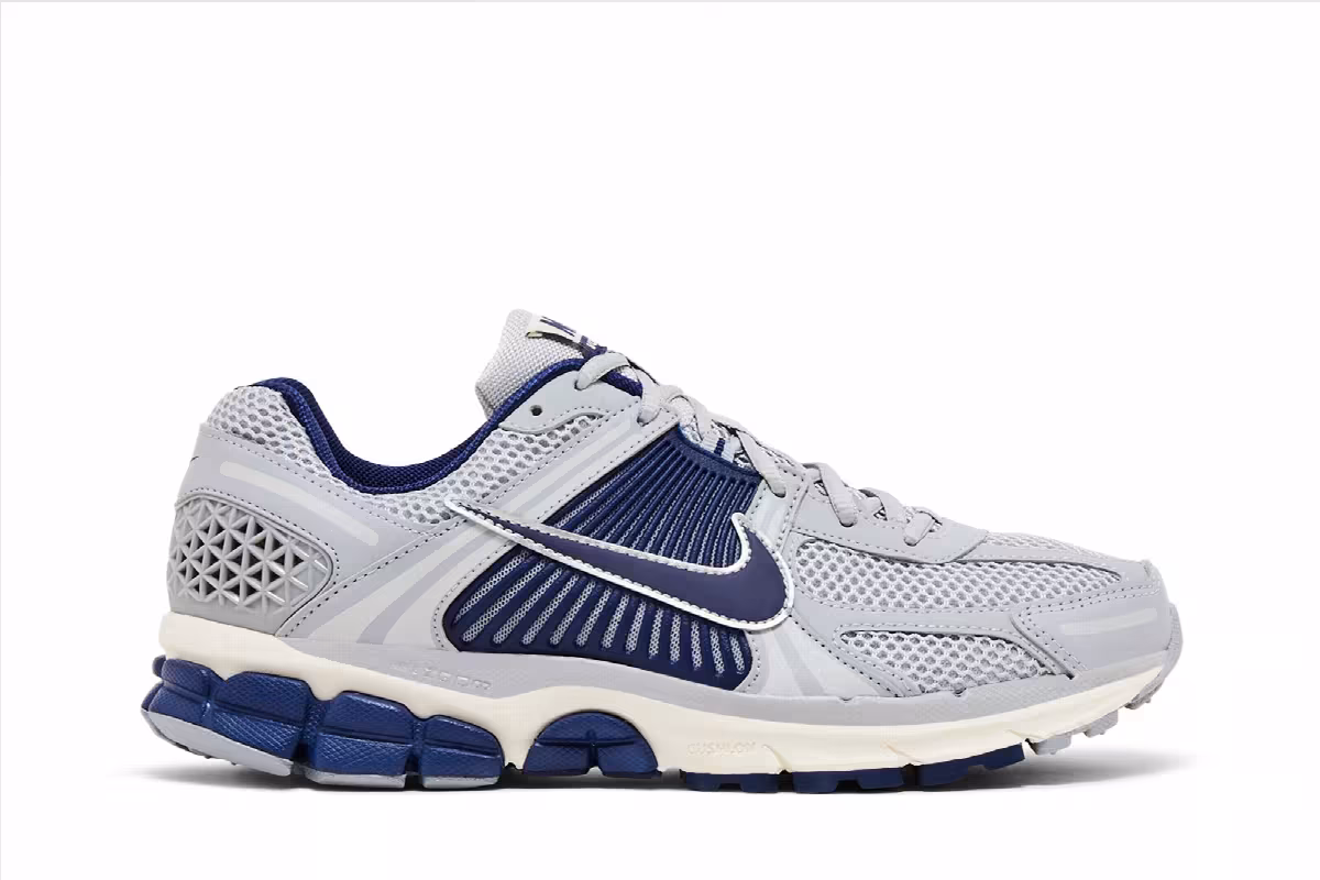 Nike Air Zoom Vomero 5 Yankees, view 2