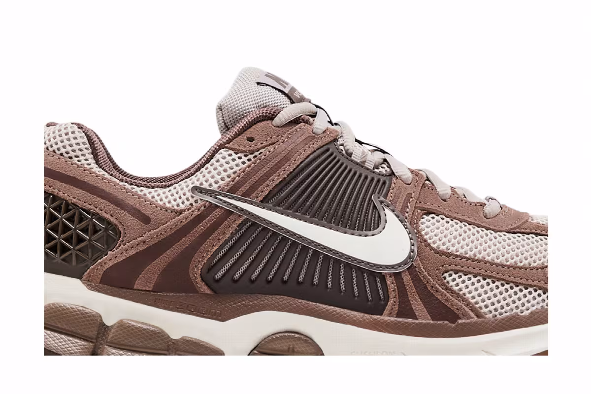 Nike Air Zoom Vomero 5 Mink Brown, view 3