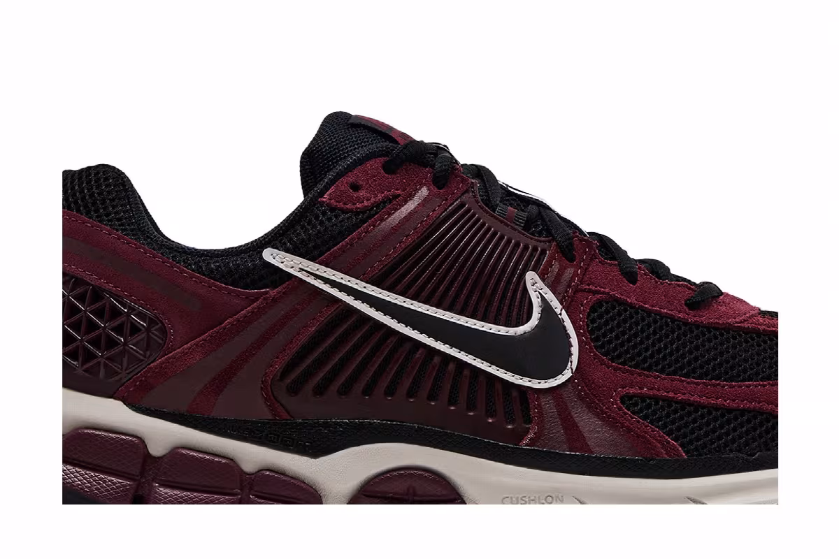 Nike Air Zoom Vomero 5 Dark Team Red, view 3