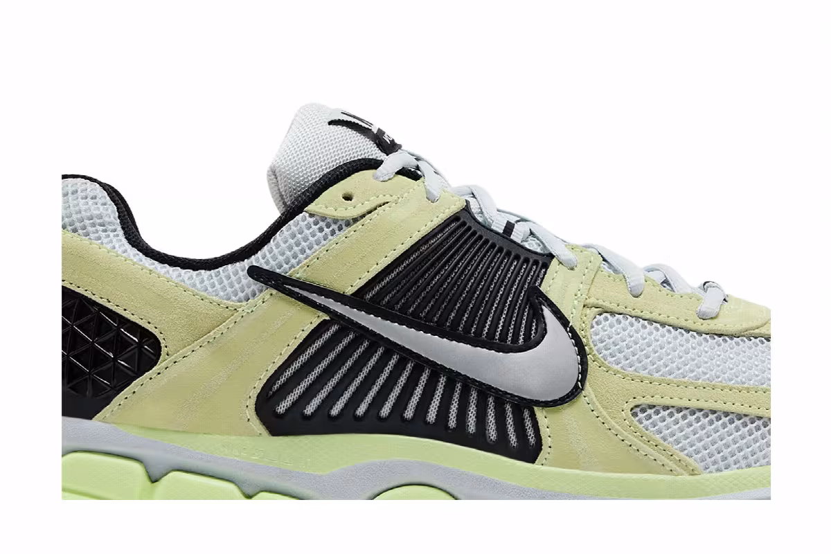 Nike Air Zoom Vomero 5 Barely Volt, view 3