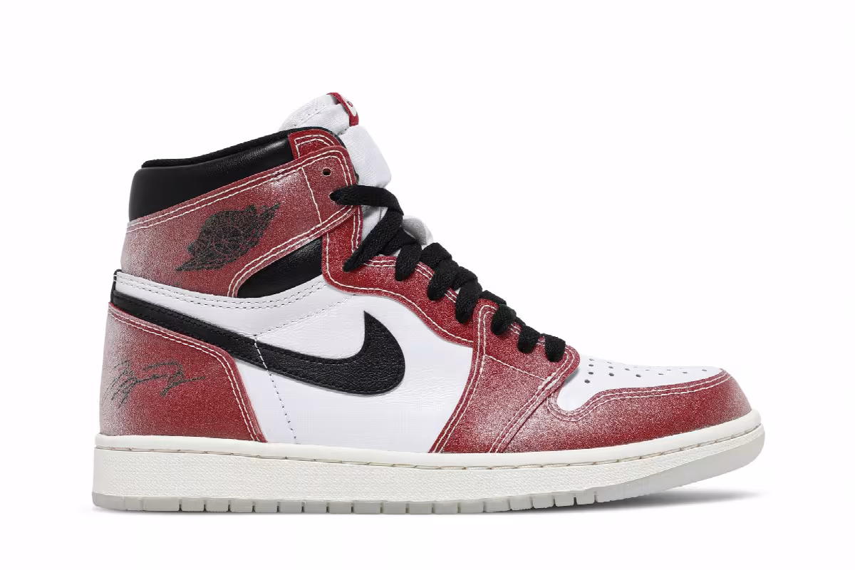 Trophy Room x Air Jordan 1 High OG SP Chicago, view 2