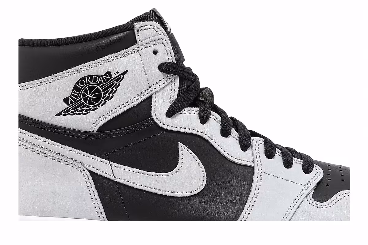 Air Jordan 1 High OG Shadow 2.0, view 3